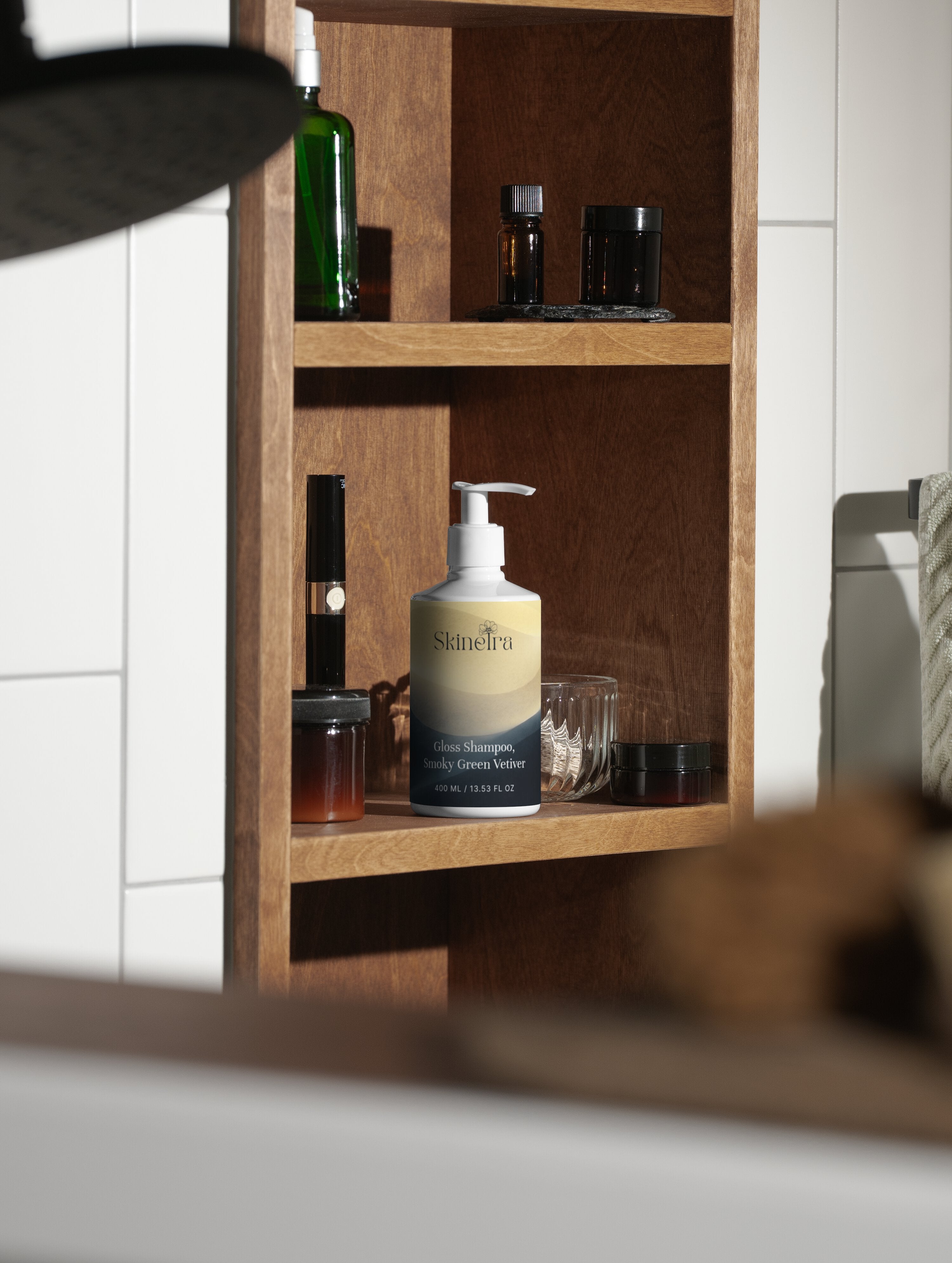 Gloss Shampoo, Smoky Green Vetiver