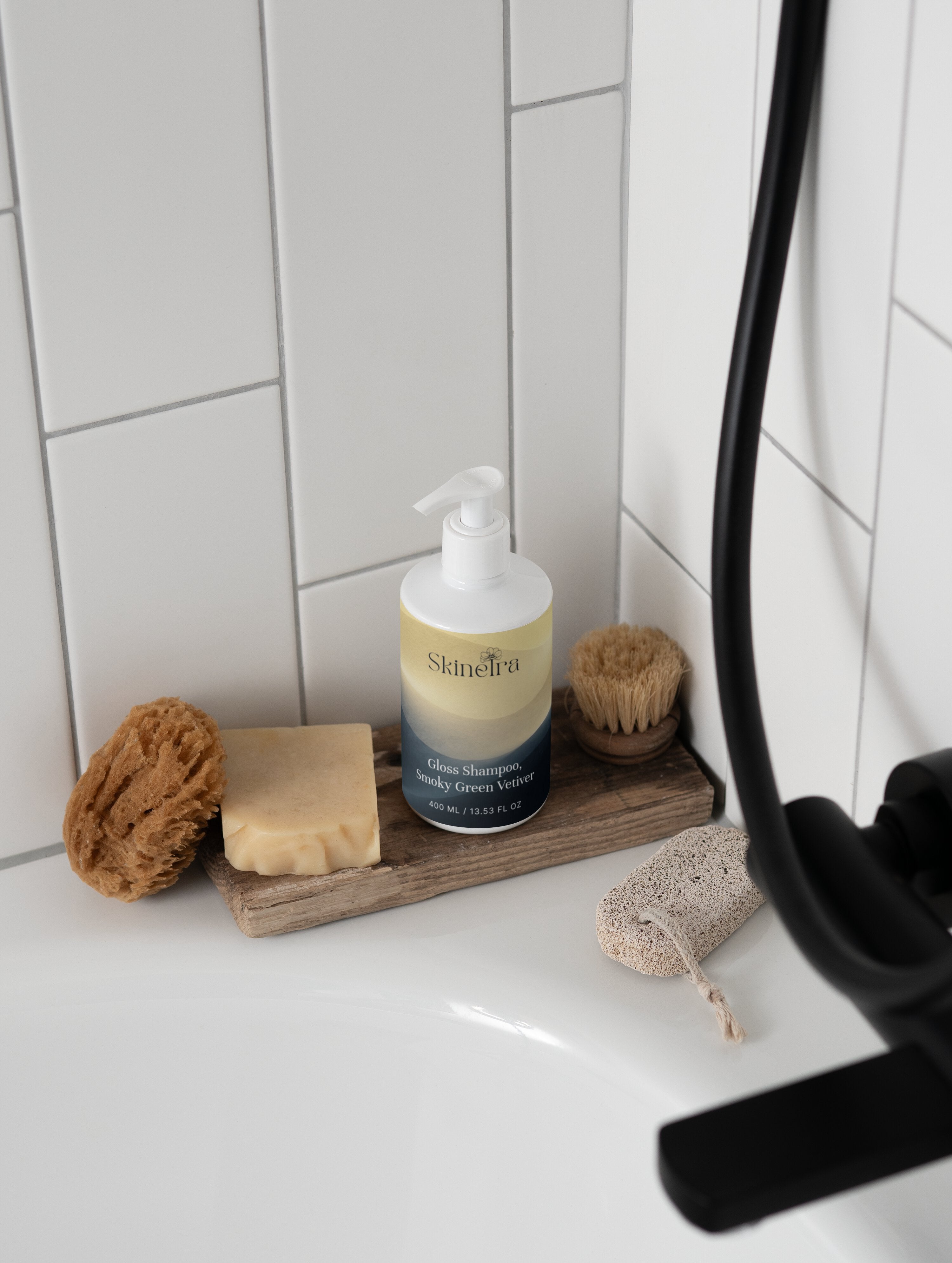 Gloss Shampoo, Smoky Green Vetiver